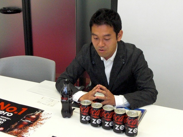 日本コカ・コーラ、助川公太シニアマネジャー　《撮影　高木啓》