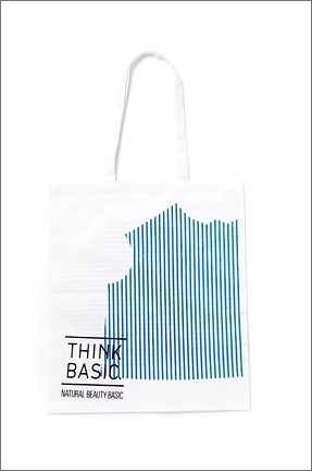 「THINK BASIC.」限定バッグ