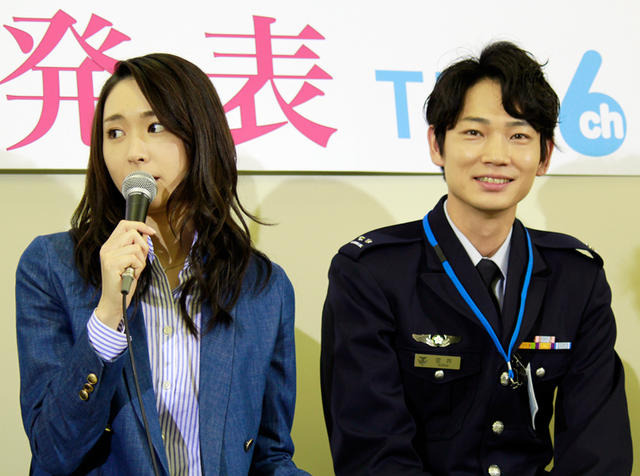 新垣結衣＆綾野剛／TBS新ドラマ「空飛ぶ広報室」制作発表会見