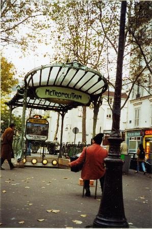 アベス駅／パリ（フランス）