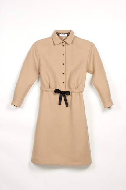 ギャビー・アギョンによる60年プレフォールコレクションのドレス
