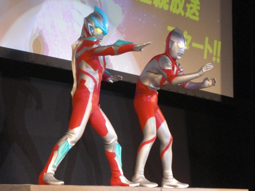 ウルトラマンギンガと初代ウルトラマン