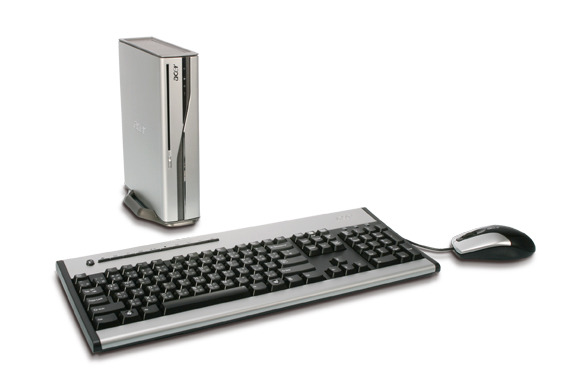 　日本エイサーは30日、容量3Lのコンパクトボディで静音性を向上させたデスクトップPC「Aspire L320」を発表。型番は「ASL320-C2D E6320P320」で、7月上旬発売。価格はオープンで、予想実売価格は110,000円前後。