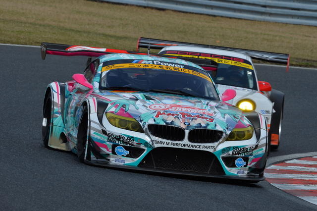 GT300開幕戦の2位はBMW Z4だった。写真：GTA