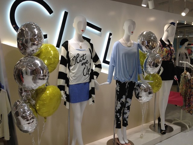 国内初出店となるシエルバイリップサービス
