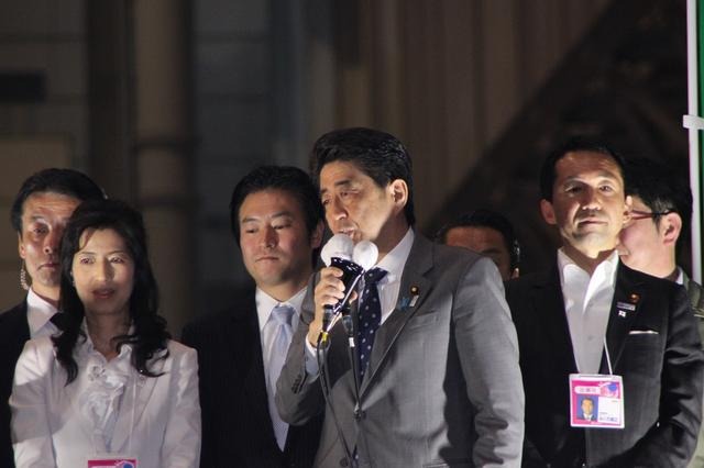 【ニコニコ超会議2】安倍晋三首相が来場「ネットの力で返り咲けた、まだまだ戦い抜く」