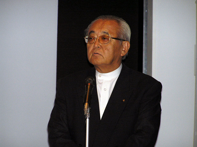 副委員長の依田巽氏