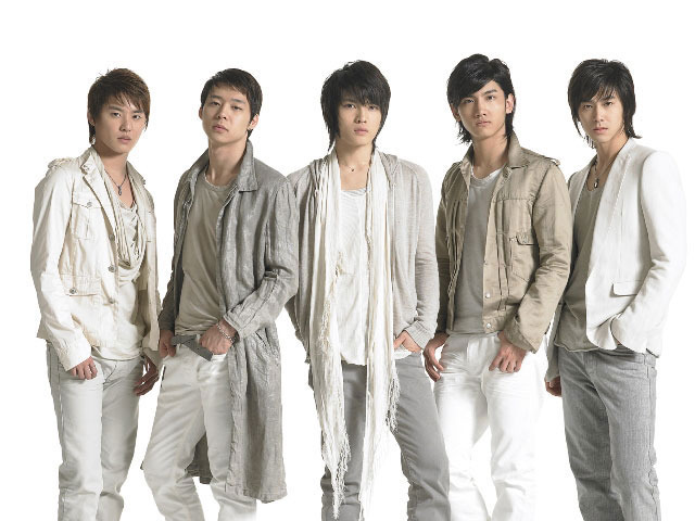 (c) avex entertainment inc.