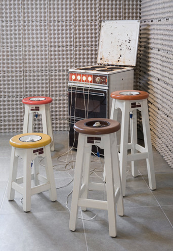 Four Mothers / 2007 / Oven, 4 audio channels, 80x60x60 cm