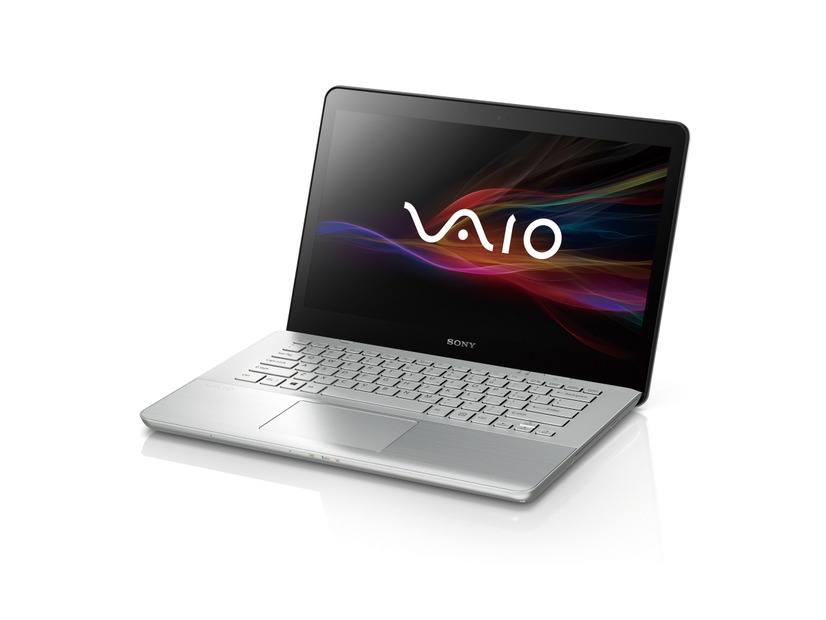 「VAIO Fit 14」シルバーモデル