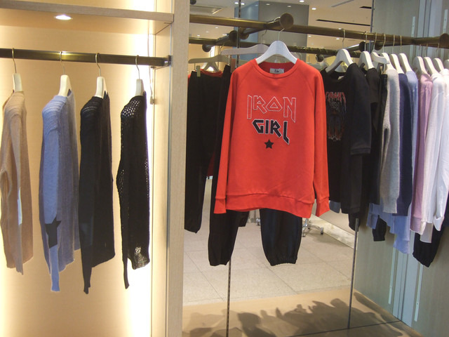 「Rika」13-14AWコレクションの受注会が東京・原宿のユナイテッドアローズ原宿本店ウィメンズ館で開催中