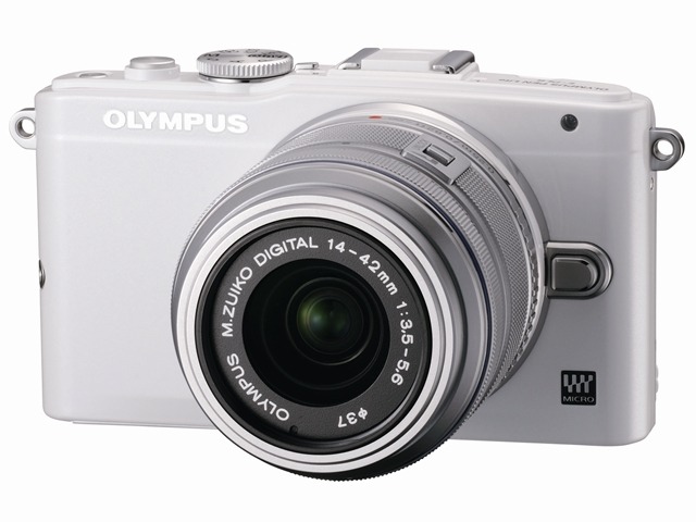 OLYMPUS PEN Lite E-PL6(ホワイト)グリップなし＋M.ZUIKO DIGITAL 14-42mm F3.5-5.6IIR(シルバー)
