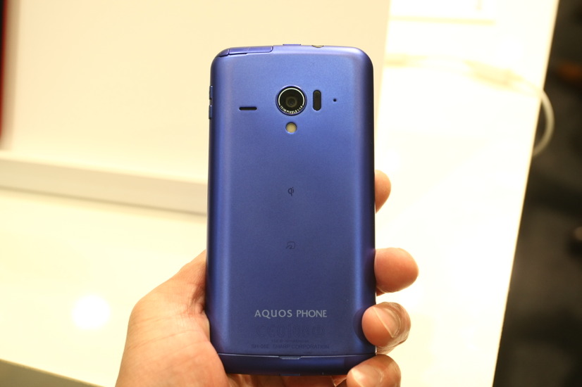 「AQUOS PHONE ZETA SH-06E」