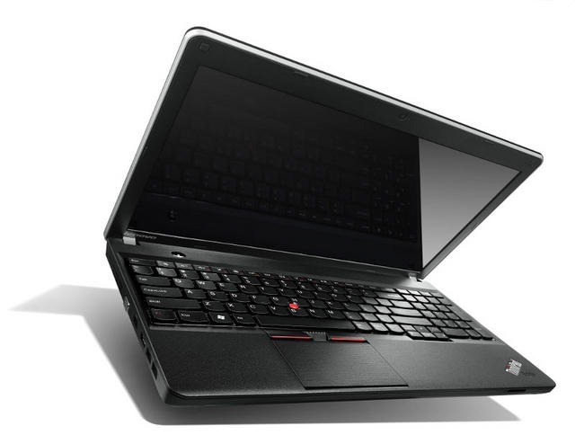 従来機の「ThinkPad Edge E530」