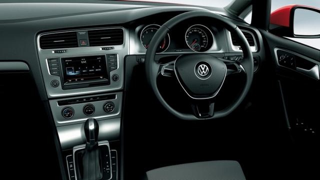 VW・新型ゴルフ