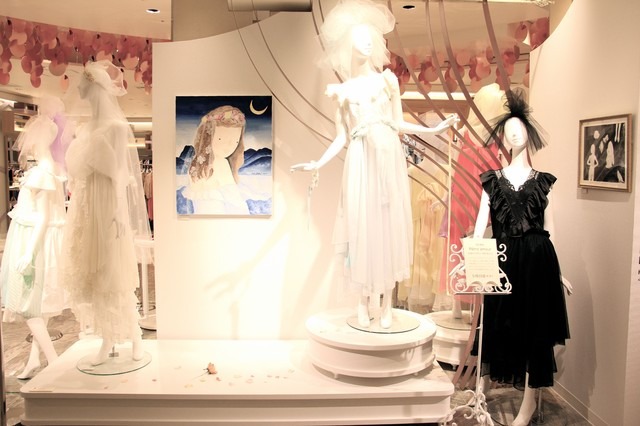 「レトロアムール（Retro Amour）」（伊勢丹新宿店本館2階イセタンガールギャラリー）