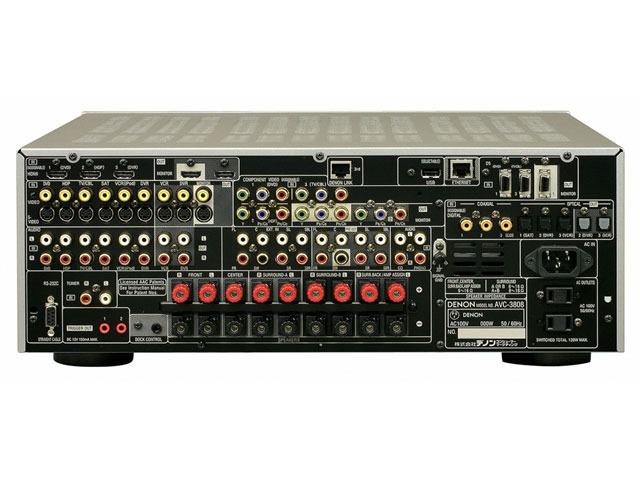 AVC-3808の背面