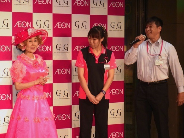 林家ペー&パー子夫妻（5月29日、イオン葛西店「グランド・ジェネレーションズモール」）
