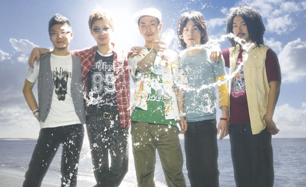 ライムライトの5人。左から、KOJI、HYOGO、YUDAI、GUTTS、GON。2006年にメジャーデビュー