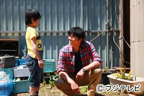 織田がシングルファザー役を演じる「Oh, My Dad!!」シーン（その1）