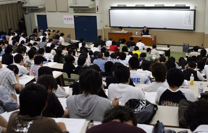 大学授業風景 (c)Getty Images