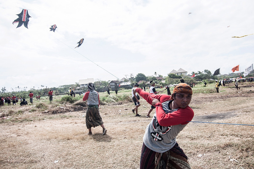 巨大なサメの凧も登場……Bali Kite Festival