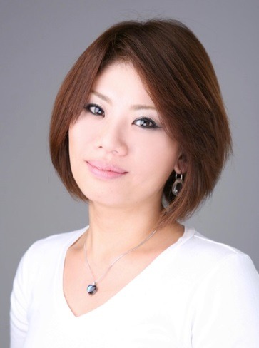 長谷真弓氏