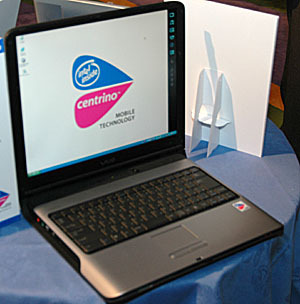 インテル、90nmプロセスのPentium M 755/745/735を発表