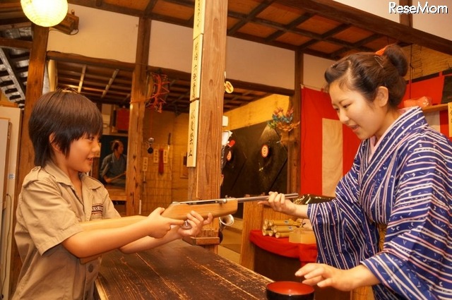 プライベートタイムでは射的に挑戦