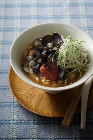 しじみと焼き梅のみそラーメン