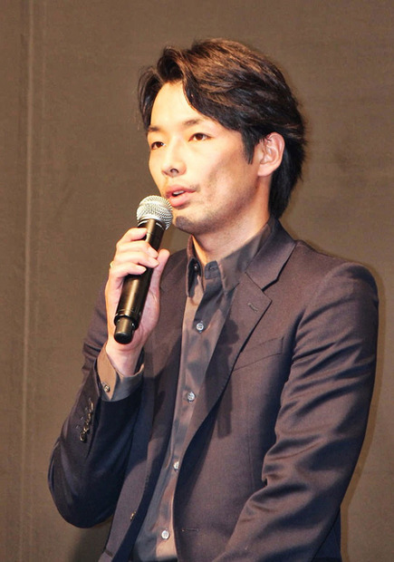 『人類資金』完成記者会見／森山未來さん