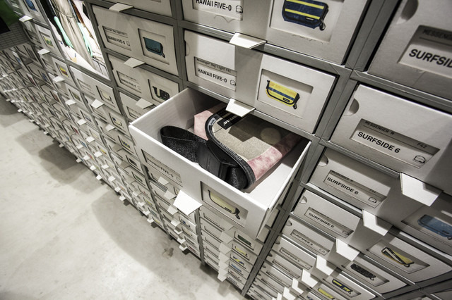 引き出しには明記の商品が収納されている