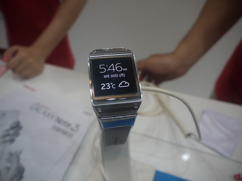 【CEATEC 2013 Vol.12：動画】スマートウォッチ「GALAXY Gear」が国内初公開