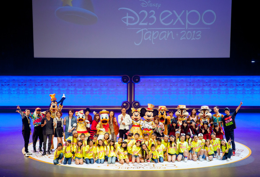 ディズニー・フレンズinコンサートwith avex　(C)Disney