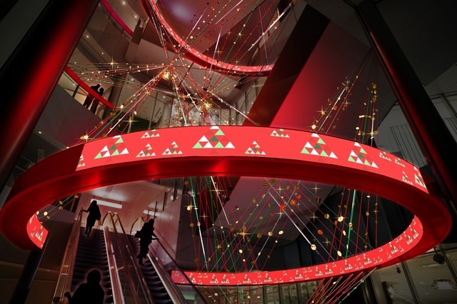 渋谷ヒカリエにライゾマティクスのイルミネーション登場