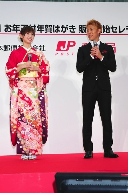 篠田麻里子（向かって左）＆柿谷曜一郎