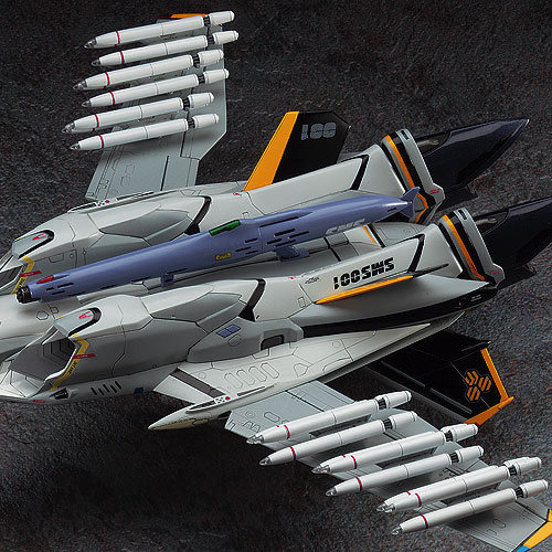 ハセガワから「1:72スケール  VF-25F/S メサイア」が登場、アルト機F型とオズマ機S型の選択式