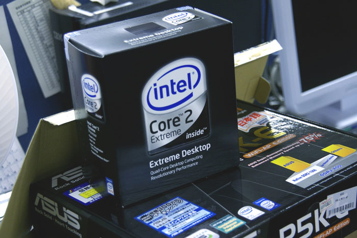 CPUがっCore 2 Extreme、グラフィックカードがGeForce 8800GTX