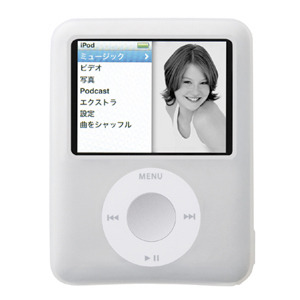 装着例（iPod nanoは別売）