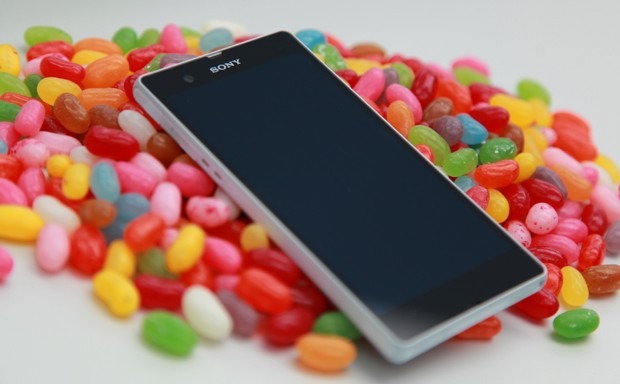 グローバルモデルの「Xperia Z」、「Xperia ZL」、「Xperia ZR」とタブレットの「Xperia Tablet Z」がAndroid 4.3に