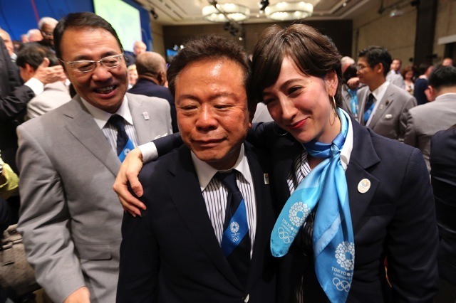 滝川クリステル（向かって右）/ IOC総会　(C) Getty Images