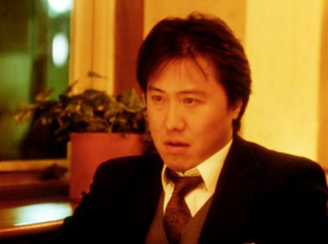 月はどっちに出ている