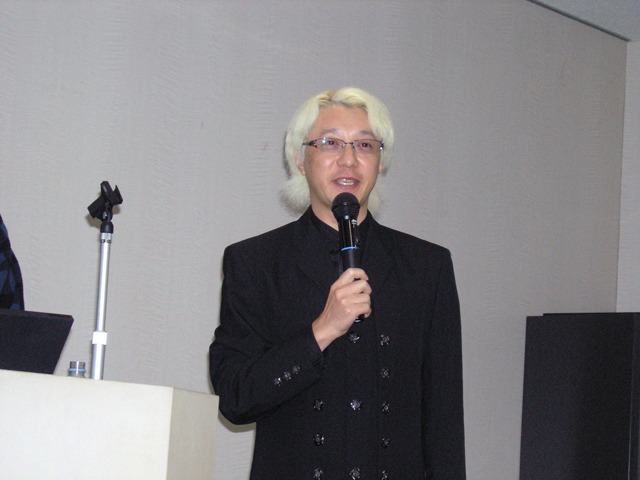 「国際ニコニコ映画祭」審査委員長の手塚眞