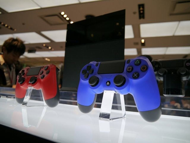 次世代ゲーム機PlayStation 4、ついに国内で発売 ― 記念イベント会場は歓声に包まれる