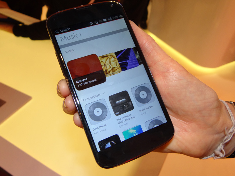 Canonical社がモバイル版「Ubuntu OS」を披露した