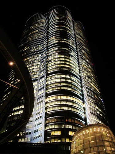 「六本木ヒルズ森タワー」（東京都港区　高さ238ｍ）