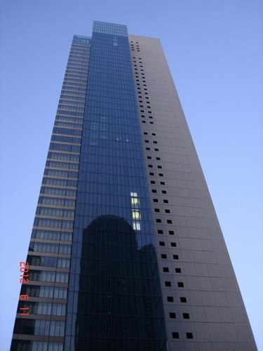 「ミッドランドスクエア」（愛知県名古屋市　高さ247ｍ）
