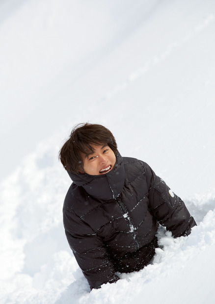 山崎賢人ファースト写真集「現在地」