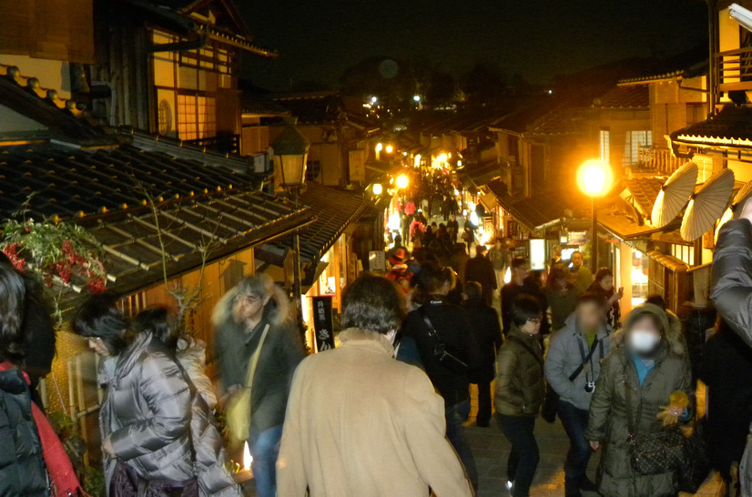 東山花灯路