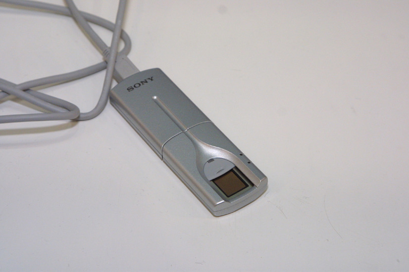 [N+I2004] Networld＋Interop 2004 Tokyo開幕！　VoIPやビデオフォンは実用段階に。SSL VPNの出展多数